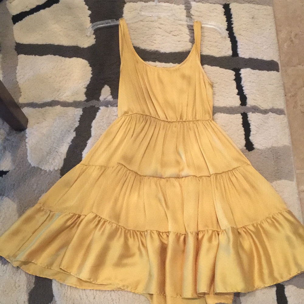 Flowy marigold dress  ☀️ 👗